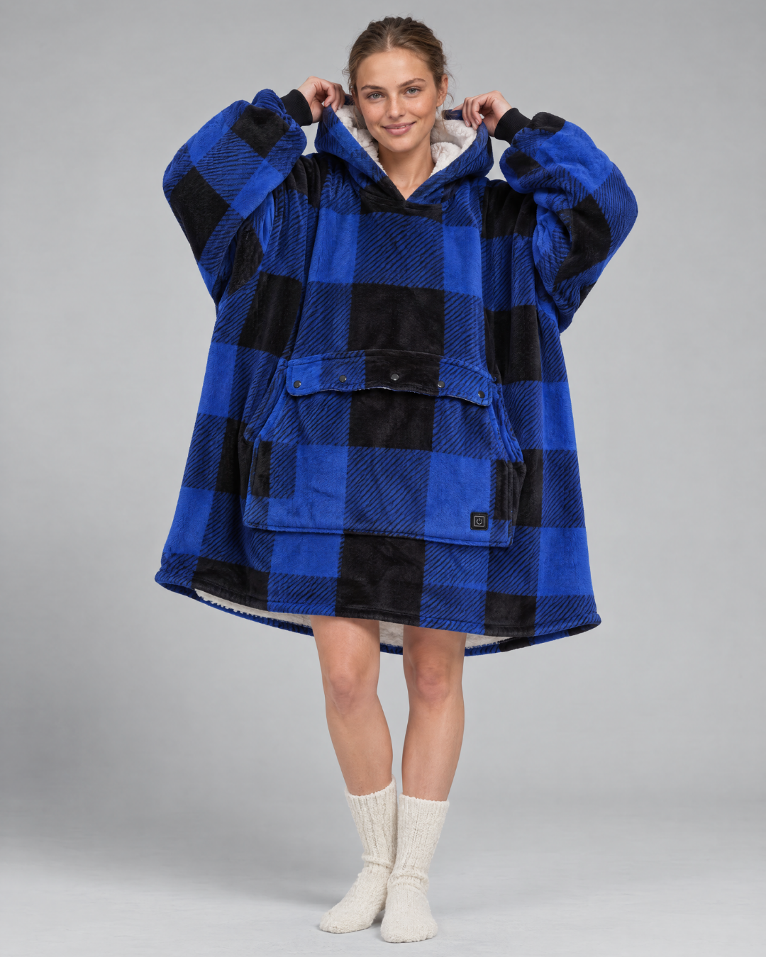 Toasti Blanket in Midnight Check — full body